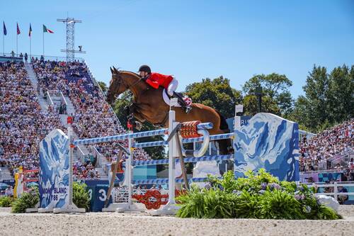 Edouard SCHMITZ riding GAMIN VAN'T NAASTVELDHOF during the Equestrian - Paris Olympic Games 2024 - Day 10 at Chateau de Versailles on August 5, 2024 in Versailles, France. (Photo by Pierre Costabadie/Icon Sport)
