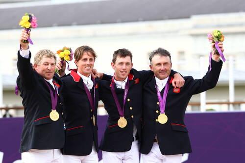 Jeux Olympiques de Londres 2012. Olympic Games London 2012. Jumping. Podium, remise des prix Nick SKELTON (GBR), Peter CHARLES (GBR), Scott BRASH (GBR), Ben MAHER (GBR).